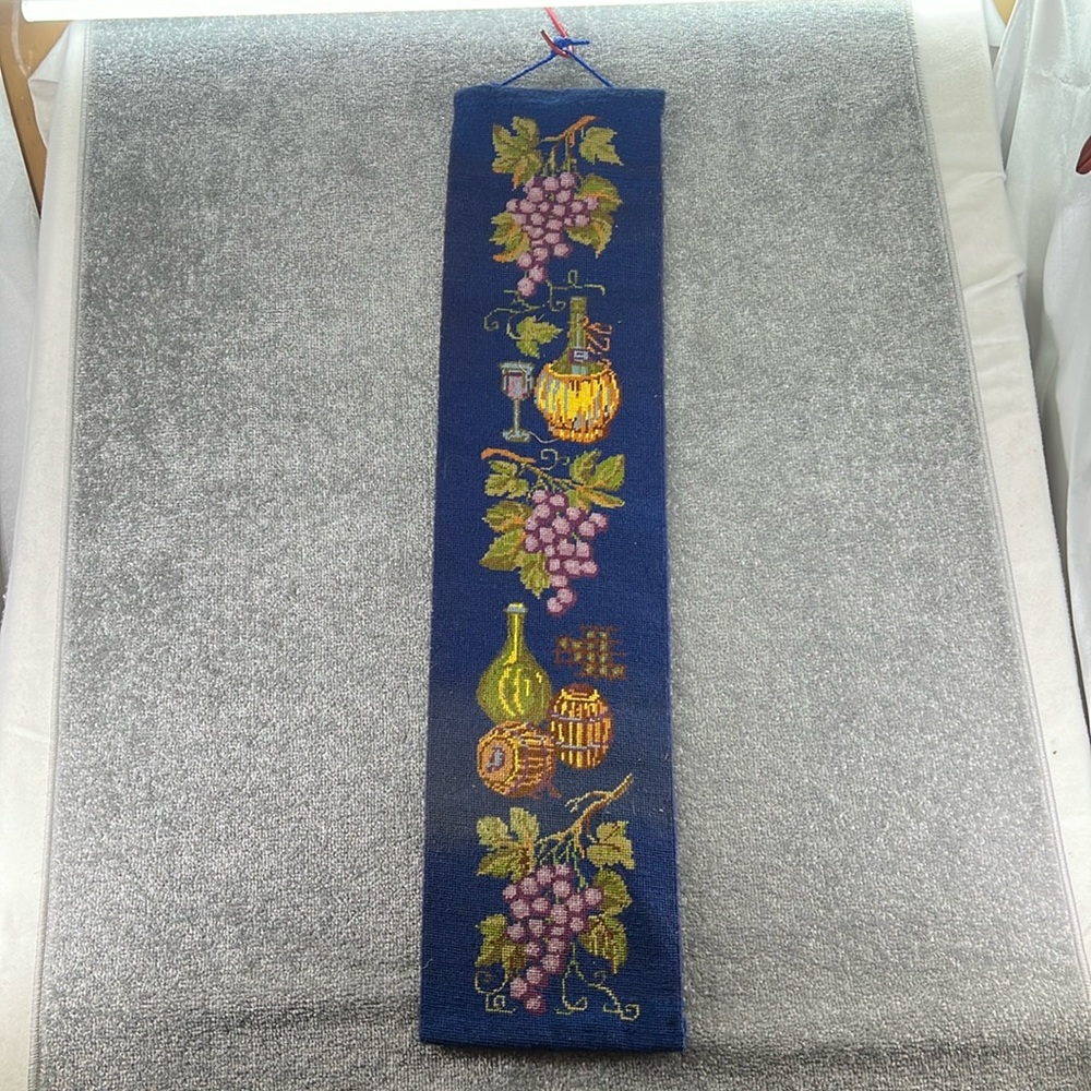 Vintage Needlepoint Tapestry Decoration Art Blue Fruit Grapes Wine